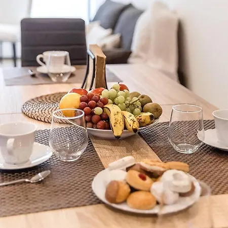 Espacioso A 9 Min Playa Apartamento
