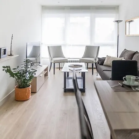 Апартаменты Espacioso A 9 Min Playa Хихон