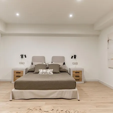 Апартаменты Espacioso A 9 Min Playa Хихон